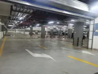 渭南建國飯店（B座） - 停車場