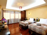 آت شيانج ماي هوتل Hotels near وات لوكمولي