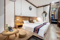 Floral  · Dayin City B & B (Nanning Guangxi University zoo store) - สัตว์เลี้ยง