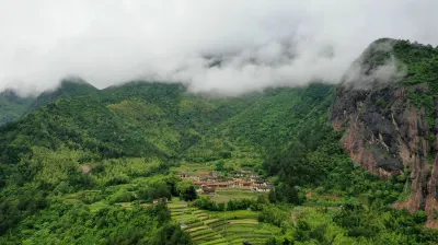 Leliving Qishan Xiayin Manor Отели в г. Суйчан