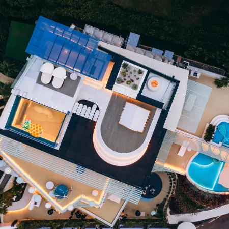 Green Sea Breathing Mid-Levels Hotel