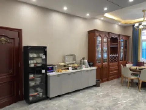 Huating Hotel