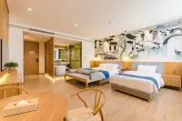 Xinyang Nanwan Lake Camellia Hotel - Pet friendly