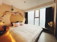 Yunshu High-altitude Panorama Apartment (Chengdu Taikoo Li Branch) - piscina