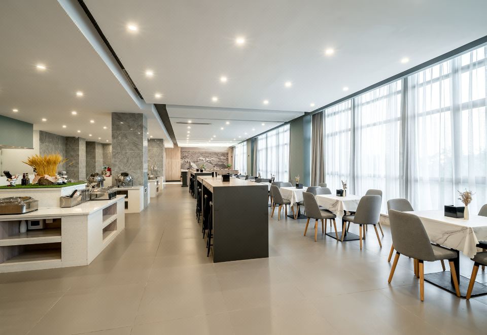 5. 수친 빌라 호텔..