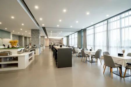 Shuqin Hotel (Xiamen Xiang'an Torch Hi-tech Industrial Zone) Отели рядом с достопримечательностью «Dadeng Island»