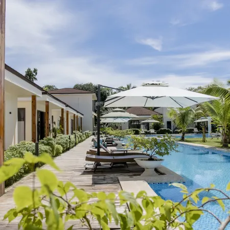 Amphitrite Resort