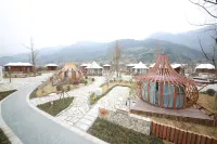 Huajing Lanshan Chalet Homestay Hotels in Mianzhu