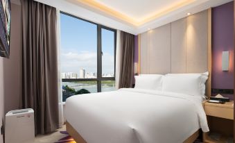 Lavande Hotel Sanya Hexi Road duty-free Shopping Park store - Housity