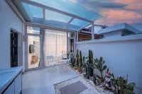 Lincang habitat in the home stay facility (tea horse ancient town shop)