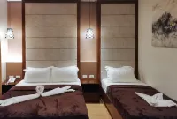 RedDoorz Premium @ Grand 29 Hotel 카피스 호텔