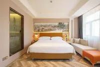 Vienna Hotel (Urumqi xinhualing store) Отели рядом с достопримечательностью «Urumqi Midong Administration School»