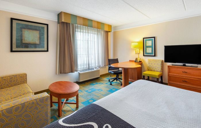 La Quinta Inn & Suites by Wyndham Ft. Lauderdale Plantation