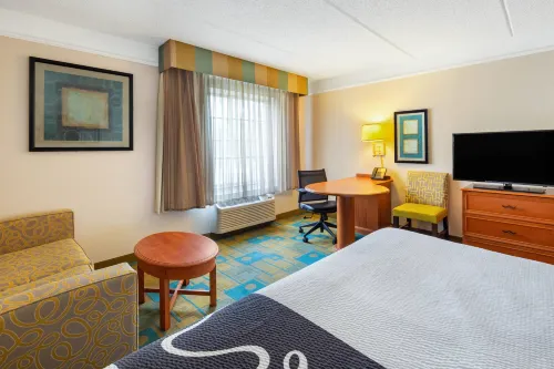 La Quinta Inn & Suites by Wyndham Ft. Lauderdale Plantation Hotels in Plantation