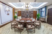 Yongping Hotel - parking