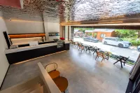 Chongdugou Chuan · Art Hotel (Shuangling Cableway) - ห้องครัว