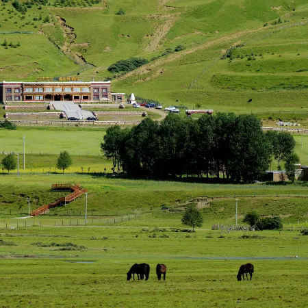 Gadalin Hotel