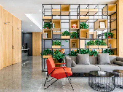 Shankee Hotel (Suining Gaotiezhan Wanda Plaza) Hotel di Suining