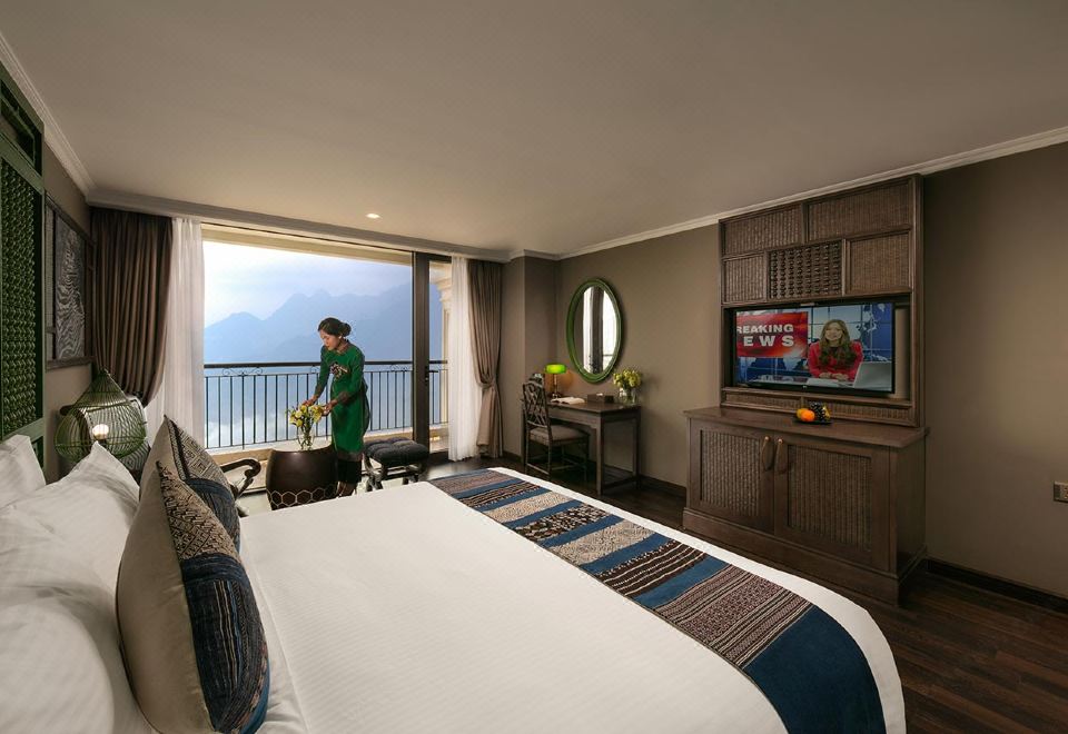 1. 피스타치오 호텔..