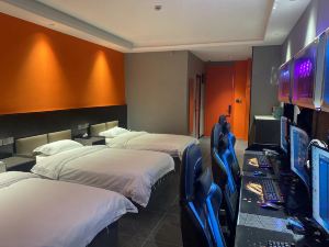 MAX E-sports Hotel