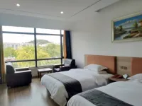 Bengbu Fengling Hotel Hotels near Zhanggong Lake