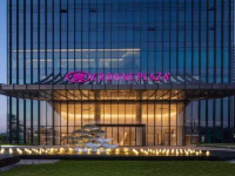 Crowne Plaza CHAOZHOU RIVERSIDE by IHG Hotels near Memorial Temple of Han Yu