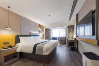 Home Inn (Zhenjiang Suning Plaza Yongan Road Food Street)