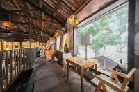 Mi Li · Art Space Homestay