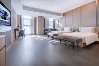 Xuzhou Chuangtuo Aofannan 3rd Ring Road Subway Station Atour Hotel - Romantic