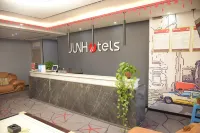 Junyi Chain Hotel (Junan Lixian Yanguanzhen Branch)