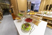 Xianting Xiaozhu Hotel (Leshan High speed Railway Station Shihao Square Branch)