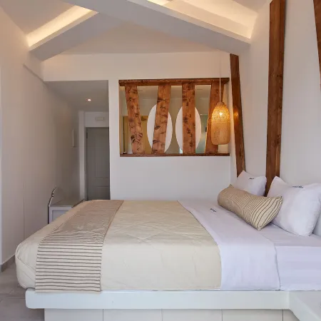 Santorini View Hotel Отели рядом с достопримечательностью «Белый пляж»