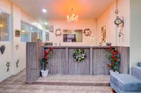 RedDoorz Near Soekarno Hatta Airport 3 Hotels in Kosambi