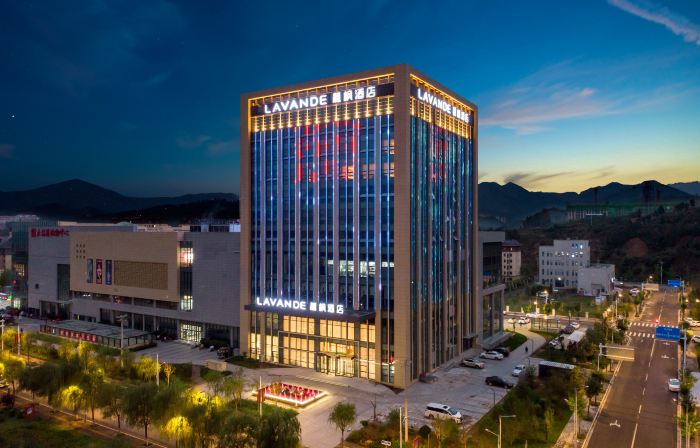 Lavande Hotel (Baoding Luping Branch)