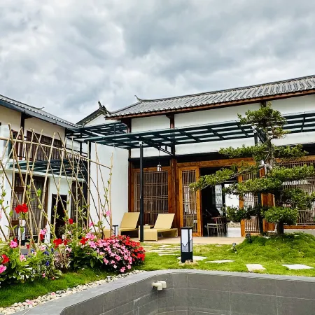 Wuyuan Chenwai Muquan Hot Spring Homestay