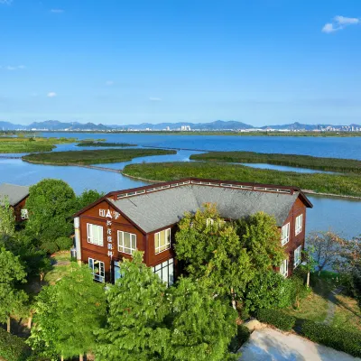 Yinji Luhua Homestay (Xuanmen Bay Wetland Park) Hotels near Yuhuan Xuanmen Bay National Wetland Park