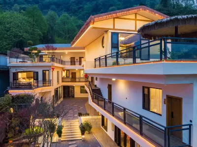 青城山南·籬森林温泉民宿(青城後山泰安古鎮観光地） 五龍溝周辺のホテル