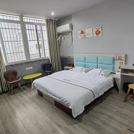 Chaohu Jingxin Holiday Hotel(Huanglu University Town Store)