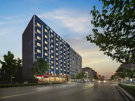 Moshang Qingya Hotel (Huaxian Zhenxing Road Store)