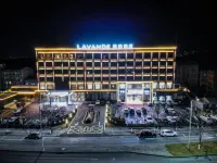 LAVANDE hotel Gucheng county high-speed railway station Beichen Daodao shop Hotels near Gucheng Railway Station