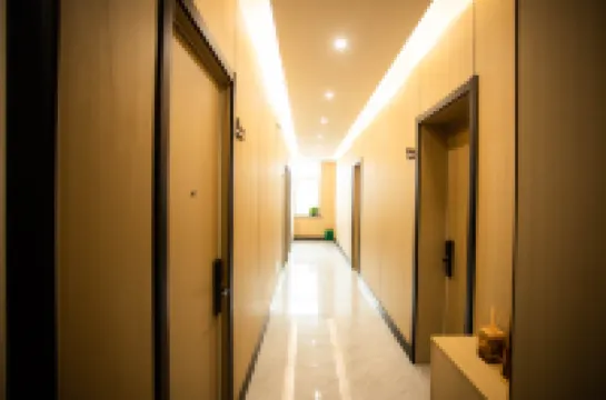 Hongxinyuan Qingju Apartment Hotel