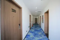 Home Inn Huayi Select Hotel (Muping Bus Station Branch)