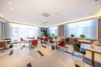 CHEERMAY Hotel (Linxia Nanli Jiaju Bolancheng) - parking