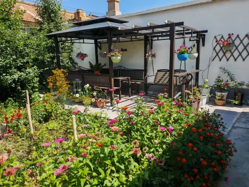 Dorongi Guest House