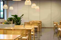 Menxia Qiyu Hotel (Daijia Alley Ancient Architecture Complex Tea Horse Ancient Town)