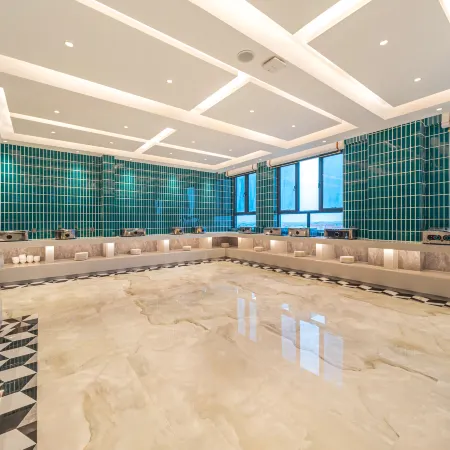 Licheng Huasheng International Hotel (Qemushi County Government Branch)
