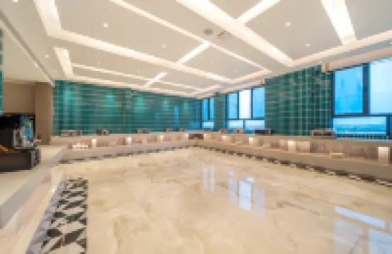 Licheng Huasheng International Hotel (Qemushi County Government Branch)