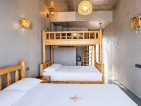 Qinyunsheng Homestay (Qushan Island Shalong Beach)