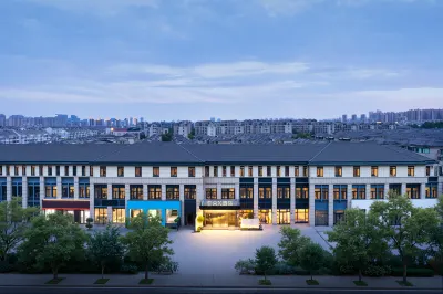 Yangzhou Slender West Lake Weiyang Road Atour X Hotel Hotels in Slender West Lake Tourist District