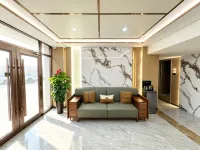 Minghao Light Luxury Hotel (Jining Normal University)